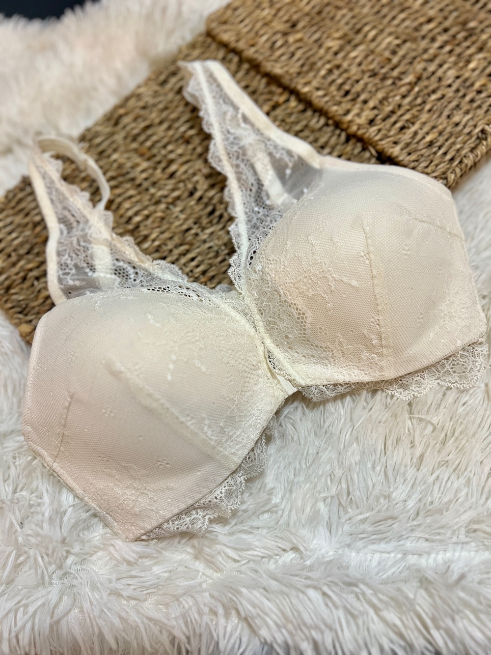 SPANX Soft & Feminine Romance Four Play Lace-Trim Bralette -Small